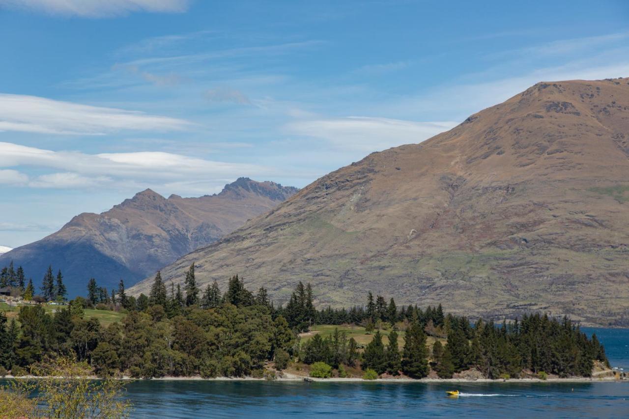 Ramada By Wyndham Queenstown Central Exterior foto