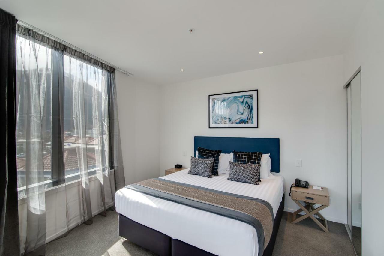 Ramada By Wyndham Queenstown Central Exterior foto