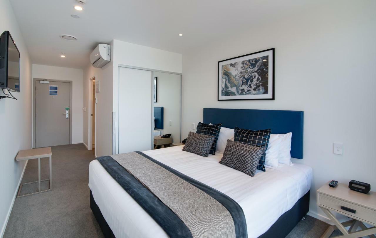 Ramada By Wyndham Queenstown Central Exterior foto